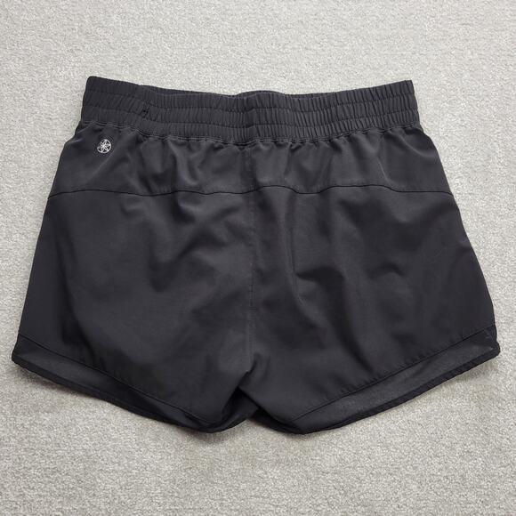 Gaiam Movement Women’s Medium Black Soft Jersey Knit Shorts Yoga Activewear - Picture 2 of 8